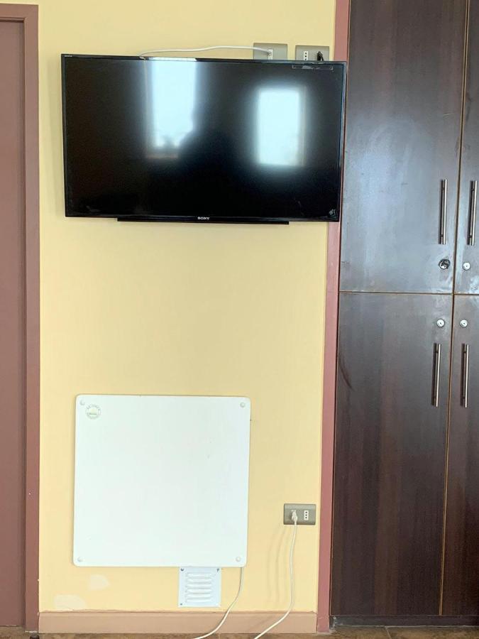 Juku Hostal Calama Extérieur photo