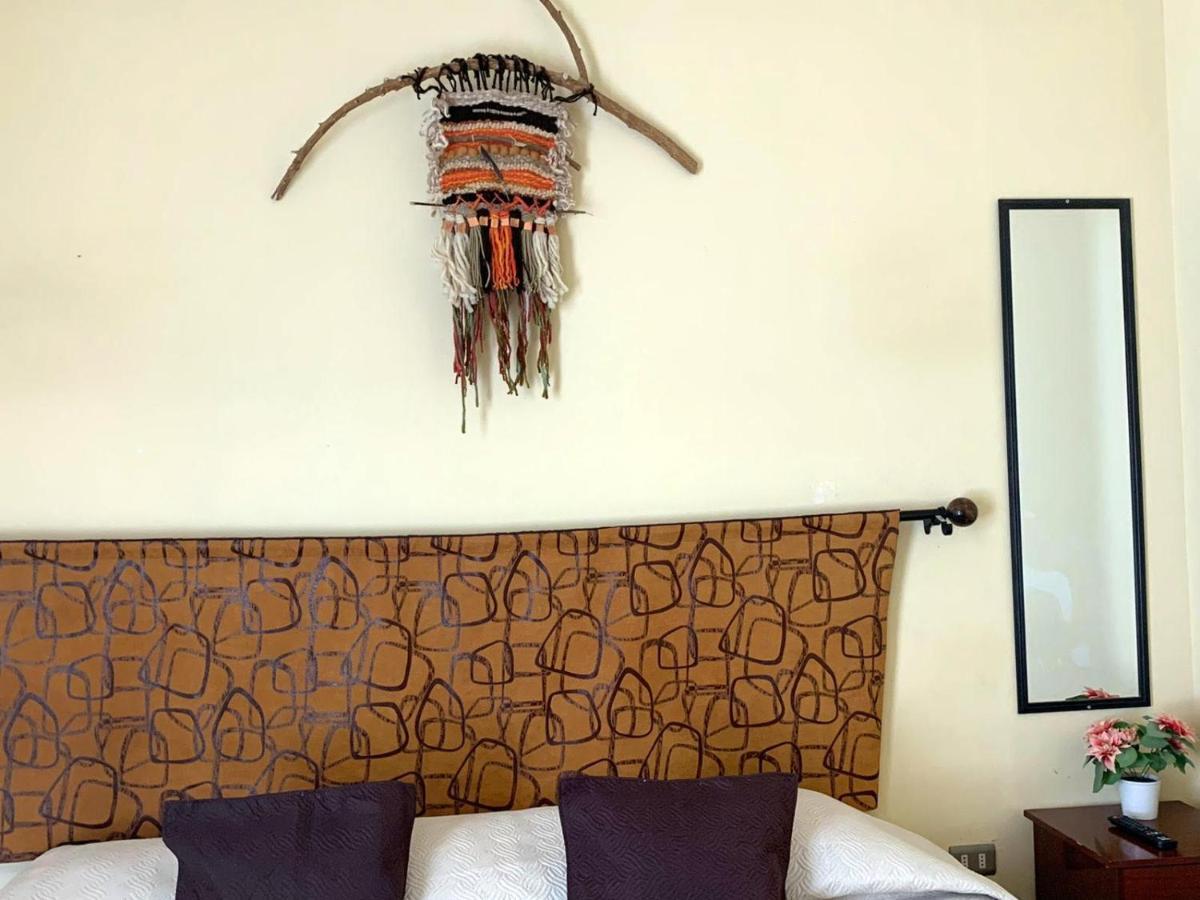 Juku Hostal Calama Extérieur photo