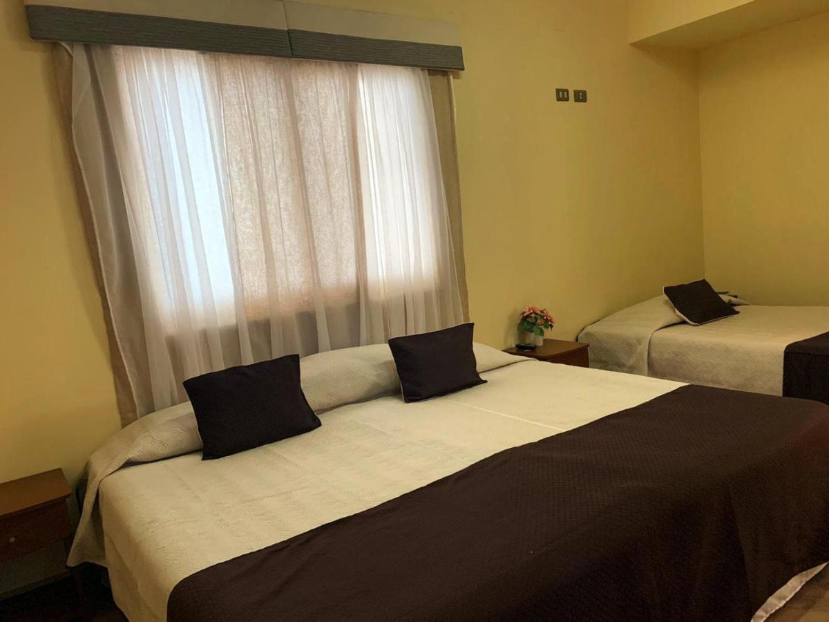 Juku Hostal Calama Extérieur photo